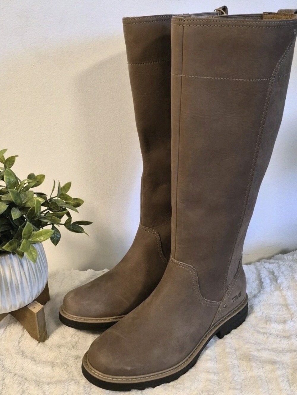 Teva Rowena Tall Riding Boots Leather Brown Caribou Waterproof 1155950 Sz 8 NWT